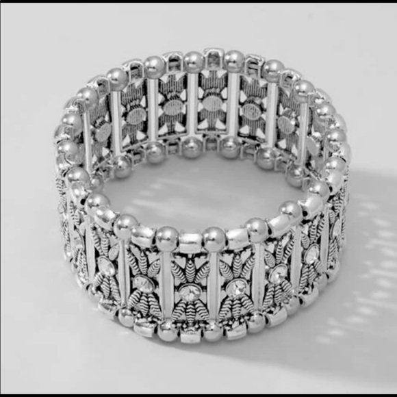 BRAND NEW Handcrafted Stainless Steel & Swarovski Crystal Stretch Cuff Bracelet - Picture 3 of 7